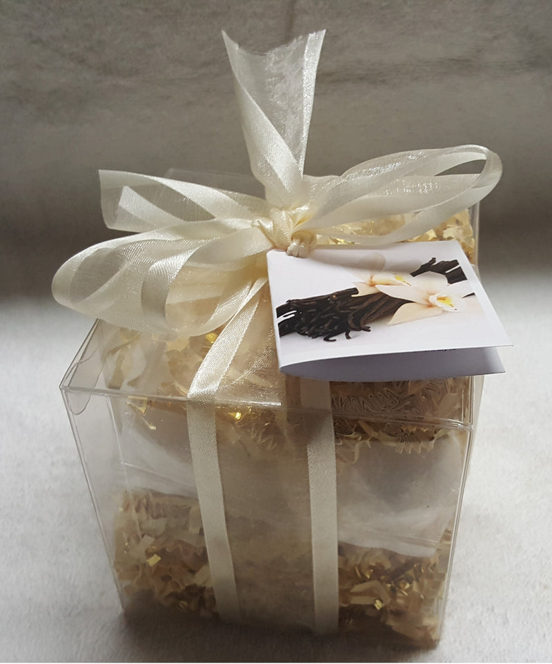 French Vanilla & Amber 14-pack Bath Bomb Gift Set