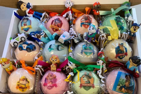12 XL Bath Bomb Fizzies with surprise Paws Patrol figure inside, handmade, natural ingredients, fruity, kid-friendly scents