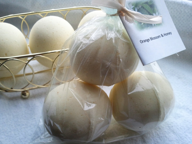 BOGO Bath Bombs 3 bath bombs 5 oz each, ultra-moisturizing M - Z