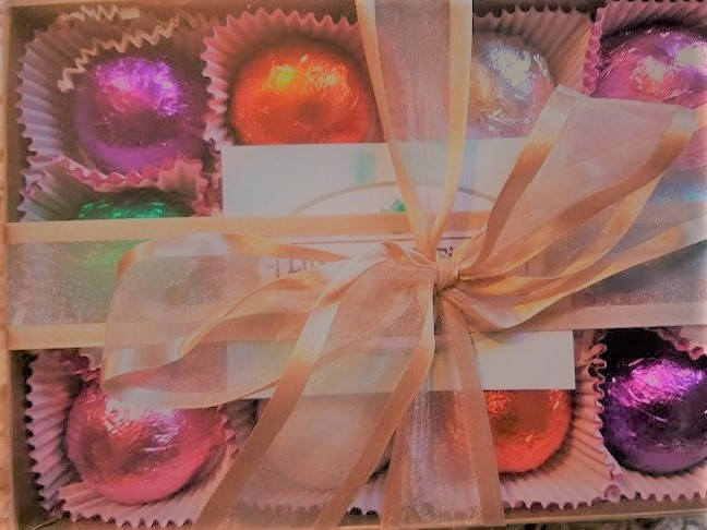 Gift Set with 12 Luxury Bath Bombs Best Sellers - foil wrapped 1.6 oz bath bombs, perfect for gift giving or keeping for yourself
