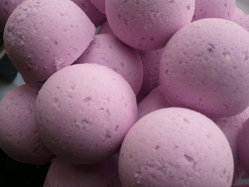 14 bath bombs in Amazing Grace (Philosophy Type) fragrance, great for dry skin