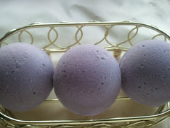 Kids Bath Bomb with SEA CREATURE toy inside - 1 Large 8 oz, colorful, moisturizing bath bombs that will not stain your tub