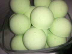 14 bath bombs in Key Lime Pie fragrance, gift bag bath fizzies with shea butter, great for kids...and adults too