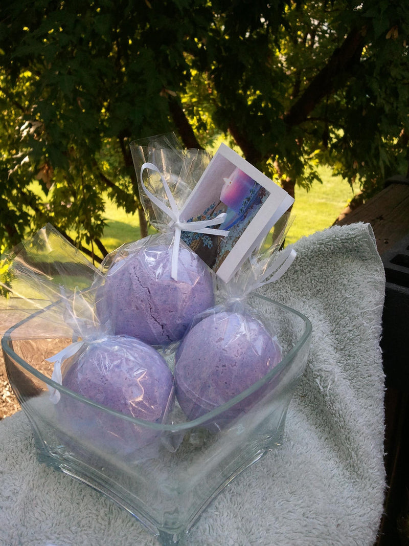 3 bath bombs 5 oz each (Lavender) individually wrapped, bath fizzies, great for dry skin
