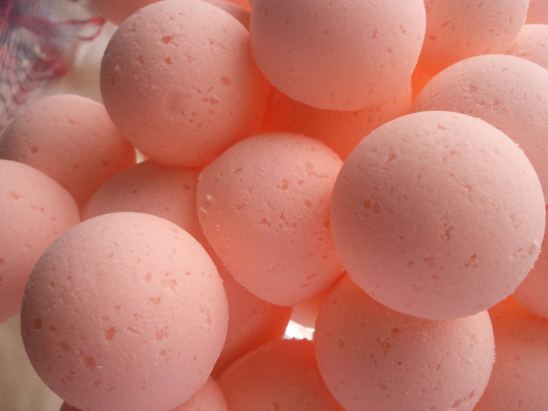 14 bath bombs in Orange Dreamsicle fragrance, gift bag bath fizzies, great for dry skin, shea, cocoa, 7 ultra rich oils