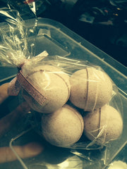 3 Round bath bombs in scents men love...our 5 oz luxury bath bombs - Manly Scents